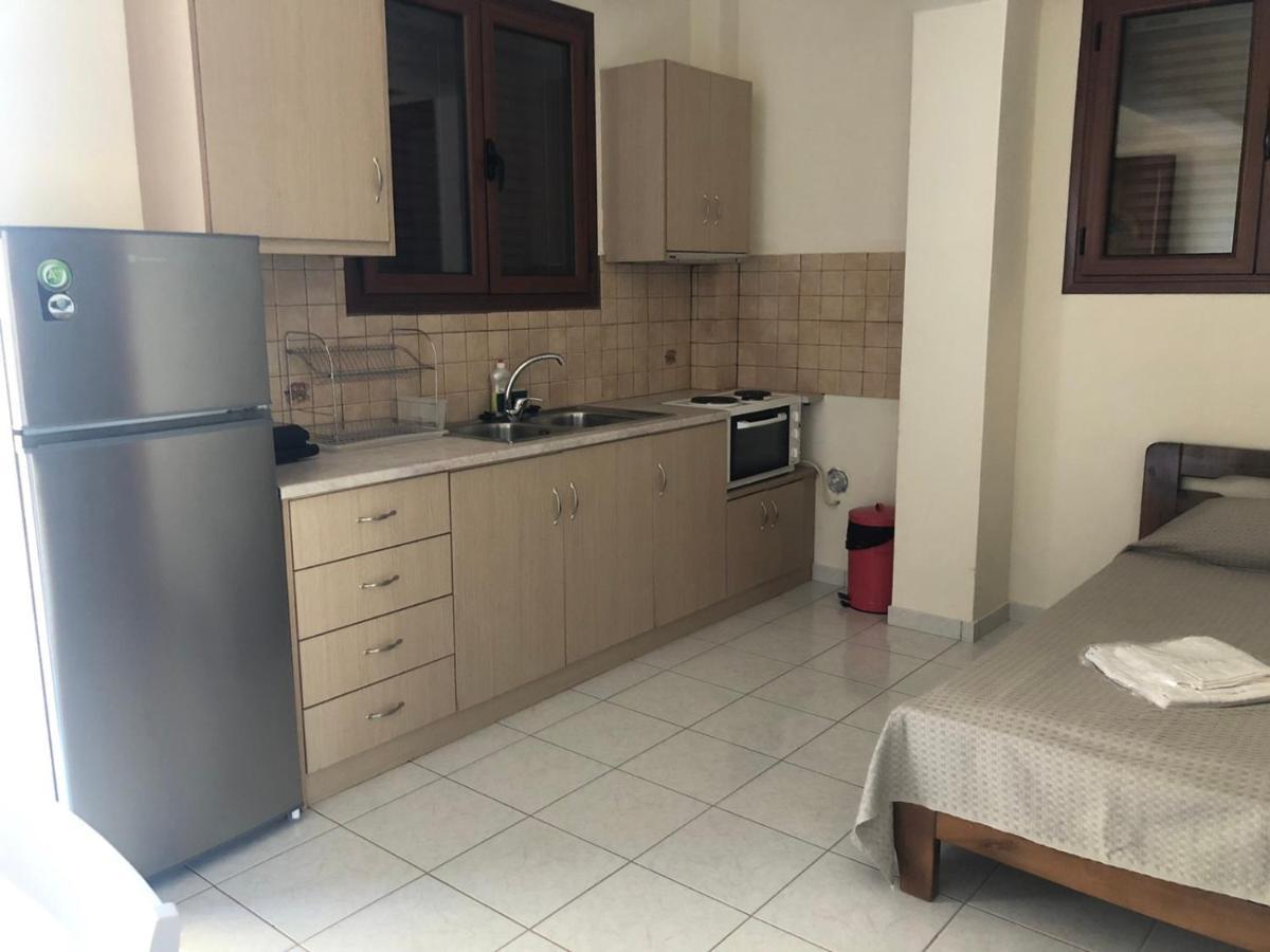 Savvas Apartments Plítra Kültér fotó